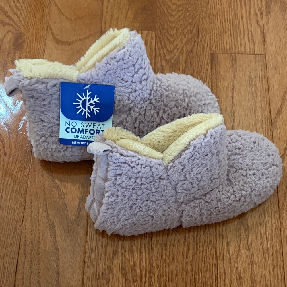 Dearfoams Cozy Cream Slippers